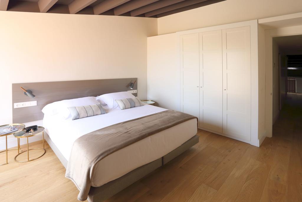 Apartaments Placa Del VI Херона Екстериор снимка