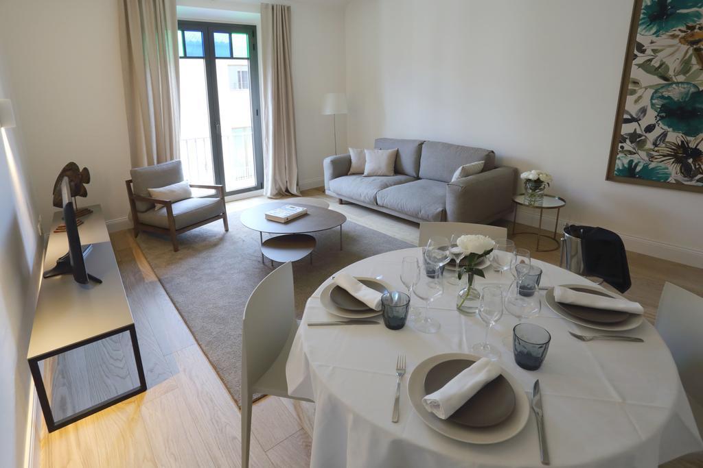 Apartaments Placa Del VI Херона Екстериор снимка