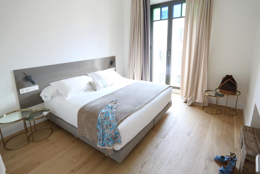 Apartaments Placa Del VI Херона Екстериор снимка